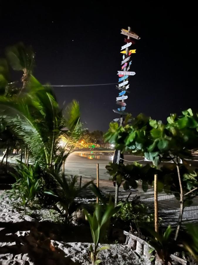 Vila Dos Gnomos Paraiso Mistico Pe Na Areia Ilhéus Buitenkant foto